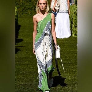 Tory Burch Spring 2018 one shoulder dress